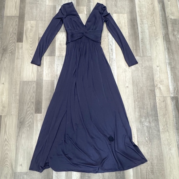 BCBG Maxazria long sleeve plunging neckline empire waist evening gown/ maxi - Picture 5 of 11